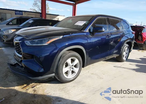2021 Toyota Highlander L z USA, uszkodzony, nr VIN 5TDCZRAH1MS085977